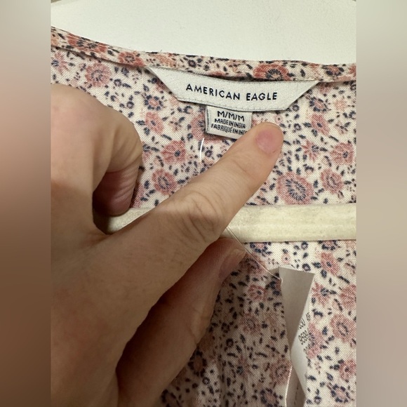 American Eagle Womens M Smocked Blouse Tie Front Top Shirt Floral Boho Pink NWT - Picture 6 of 7